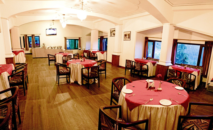 Food & Drinks 5, Royal Jardin Whistling Pines Resort, Shimla