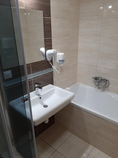 Bathroom 4, Hotel Toliar, Poprad