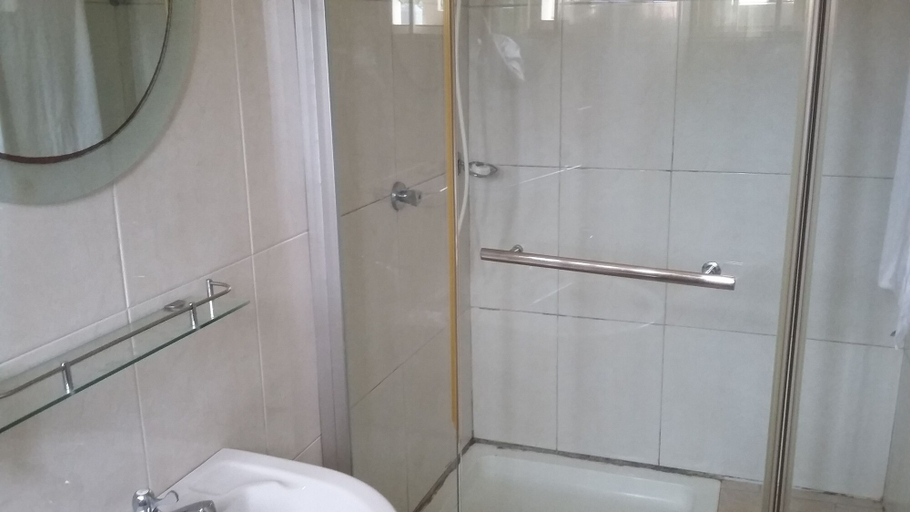 Bathroom 4, Bella Luxury Hotel, Tema