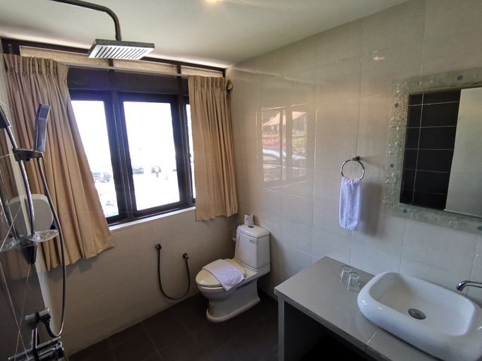 Bathroom 3, 8 Boutique By The Sea, Penang Island