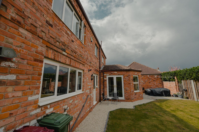 Exterior & Views 2, Holiday Home Epworth, North Lincolnshire