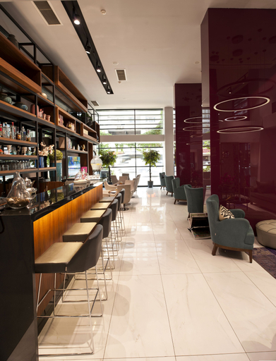 Food & Drinks 4, Smart Hotel, Konak