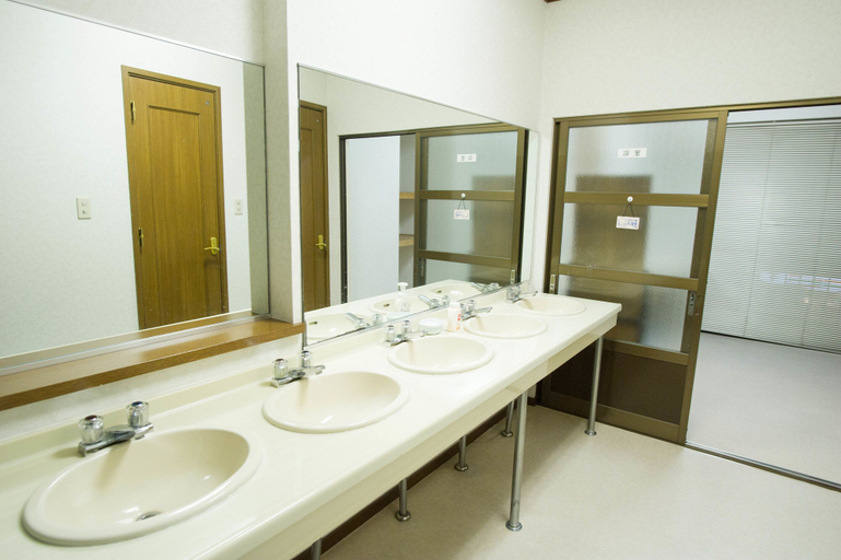Bathroom 3, A-yard, Ōme