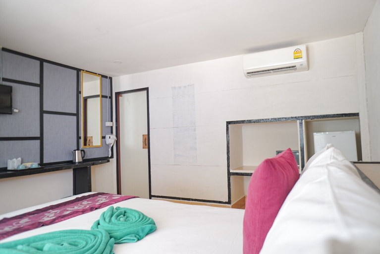 Bedroom 3, Phi Phi Nice Beach Resort, Mueang Krabi