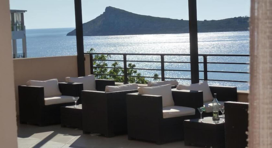 Food & Drinks 5, Hotel Plaza, South Aegean