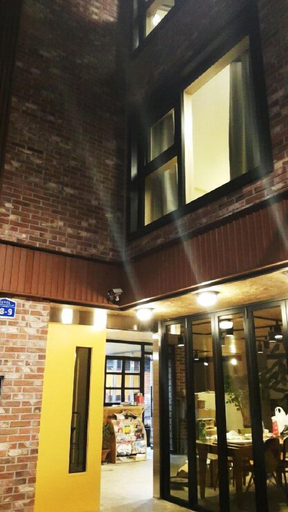 Exterior & Views 2, Lee & No Guesthouse, Mapo