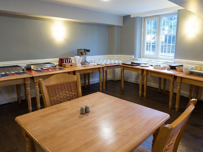Food & Drinks 5, Wool Merchant Hotel, Calderdale