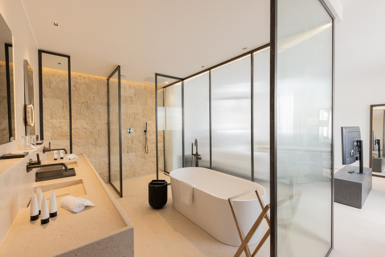 Bathroom 5, Casa Paradisu, Haute-Corse