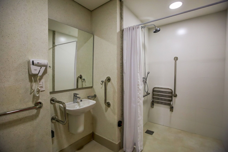 Bathroom 5, Comfort Suites Brasilia, Brasília