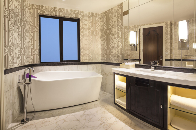 Bathroom 5, Metropolo Xin Cheng Hotel, The Bund Shanghai, Shanghai