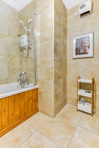 Bathroom 3, Riverside Apartment, Derry and Strabane