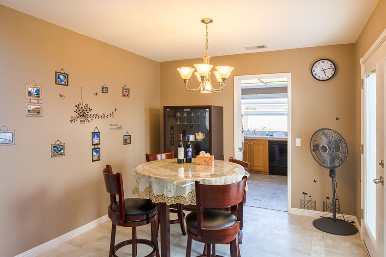 Others 4, Sunny and Elegant Villa, Alameda