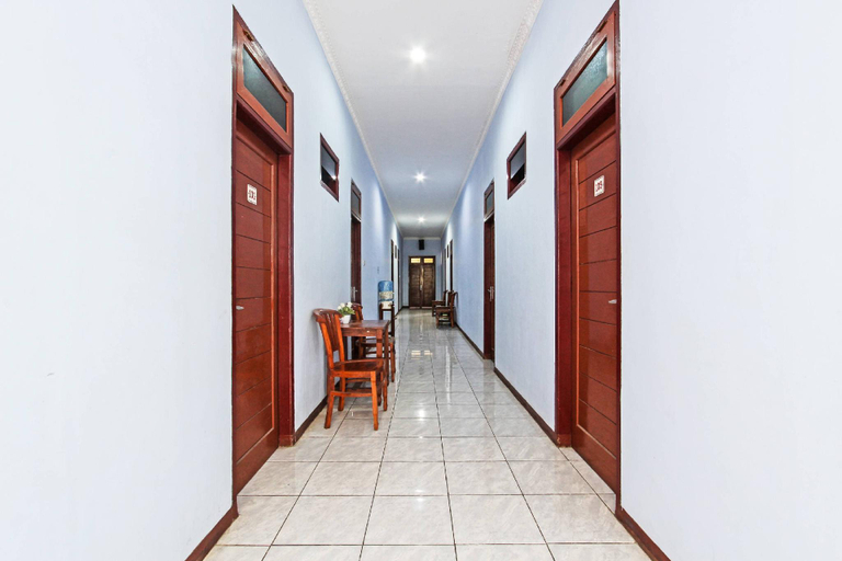 Others 3, Capital O 91355 Hotel Mustika 1 Syariah, Blora