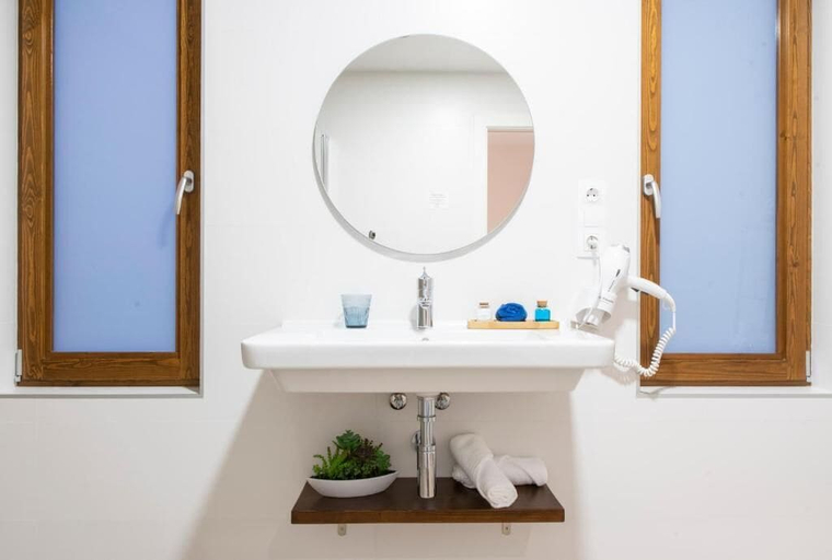 Bathroom 3, LiresCa, A Coruña
