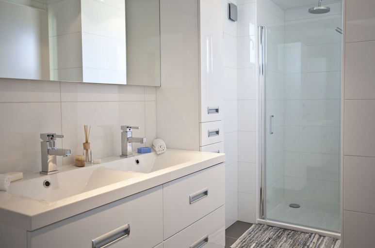 Bathroom 4, EuroParcs Schoneveld, Sluis