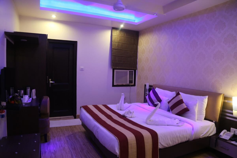 Bedroom 4, Hotel Surya International, Delhi