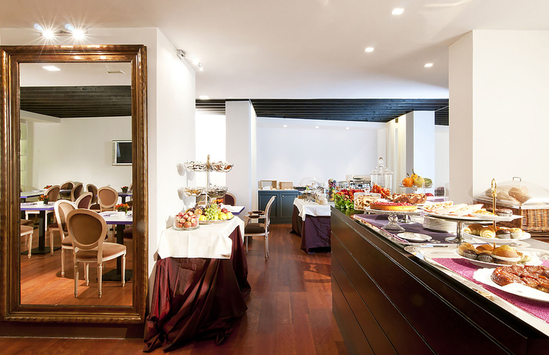 Food & Drinks 5, Fenix Hotel, Rome