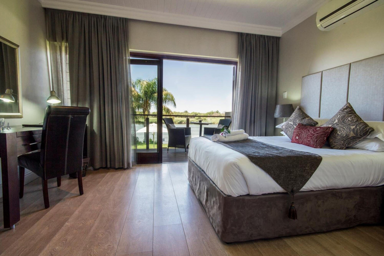Bedroom 3, River Place Manor, Siyanda