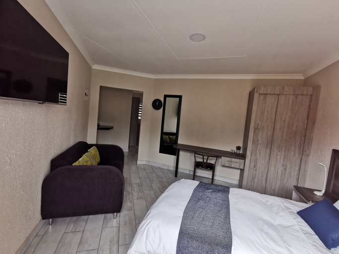 Bedroom 2, Up21 Guesthouse, Ekurhuleni