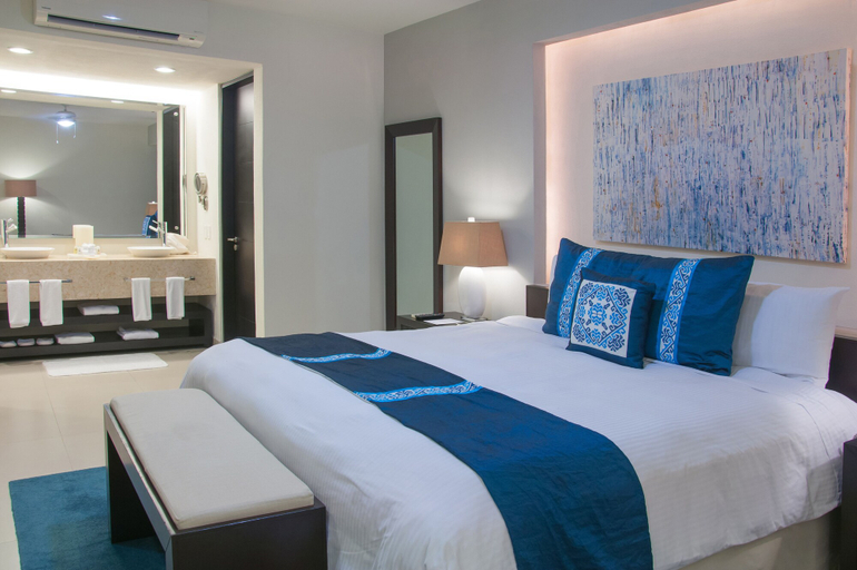 Bedroom 3, Marival Distinct All-Suites & World Spa-Handwrit C, Compostela