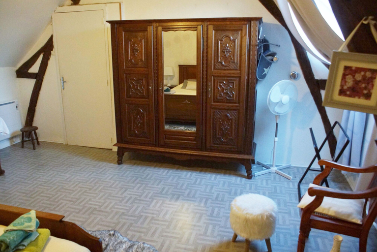 Bedroom 4, La Bretonnière Longère Picarde, Oise