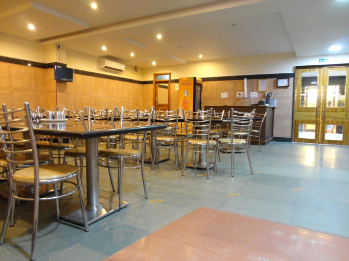 Food & Drinks 5, Hotel MGM Grand, Chittoor
