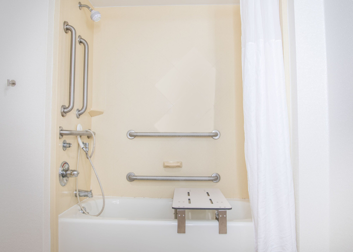 Bathroom 4, Hampton Inn Parsippany, Morris