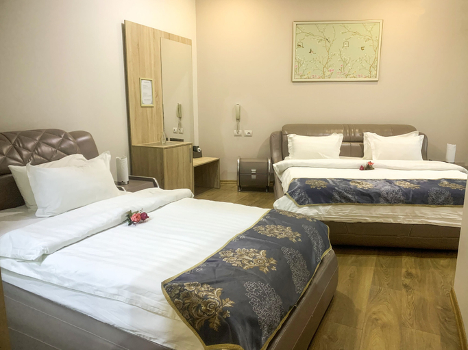 Bedroom 3, Park Hotel, Tiranës