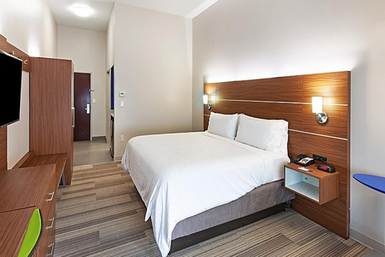 Bedroom 5, Holiday Inn Express INDIANAPOLIS - SOUTHEAST by IHG, Indianapolis
