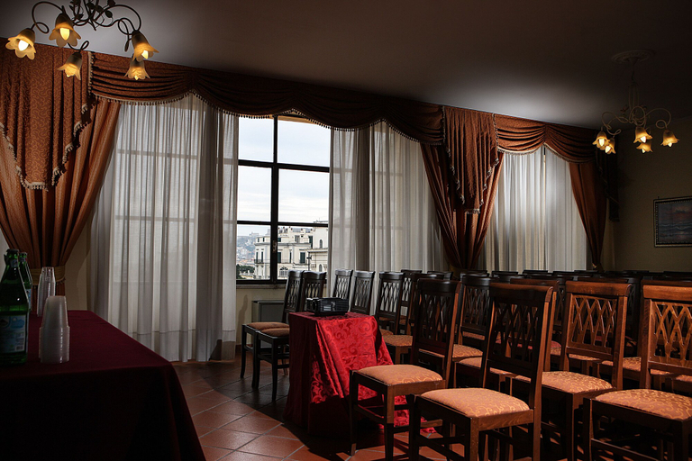 Food & Drinks 5, Grand Hotel Capodimonte, Napoli