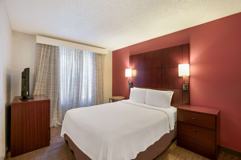 Bedroom 18