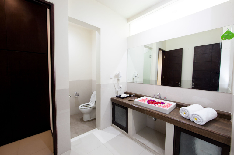 The Sunset Mansion Seminyak, Badung