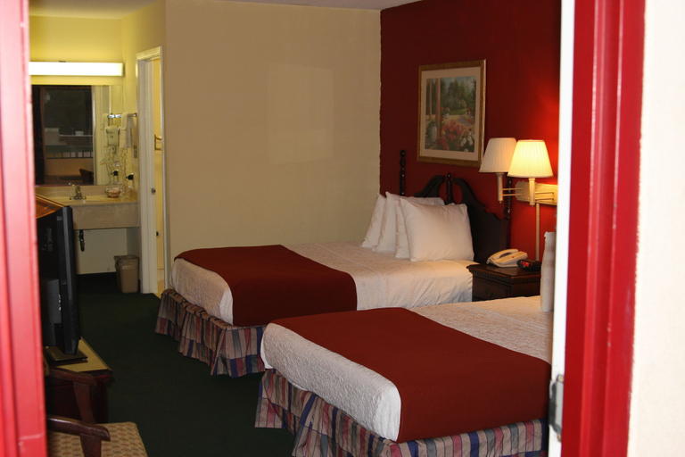 Bedroom 4, Best Inn Booneville, Prentiss