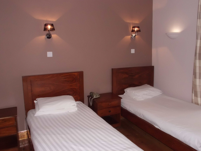 Bedroom 2, Merchant City Inn, Glasgow