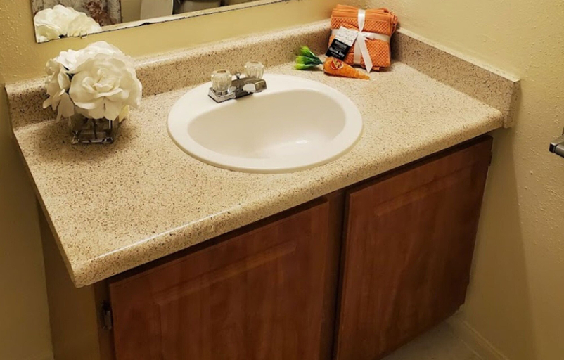 Bathroom, TowneBridge Apartments, Jefferson