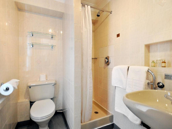 Bathroom 4, Ardington Hotel, West Sussex