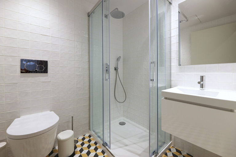 Bathroom 3, FLH Porto Downtown GuestHouse, Porto