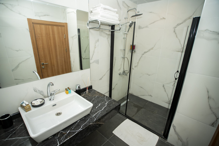 Bathroom 5, Nova Suite Residence, Merkez
