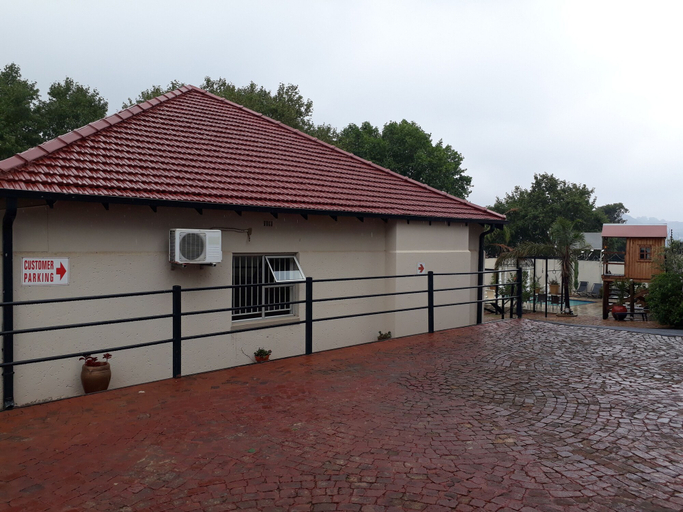 Exterior & Views 2, Cyrildene Lodge, City of Johannesburg