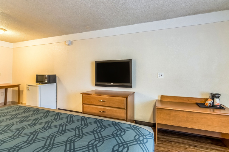 Bedroom 3, Econo Lodge Gastonia North, Gaston