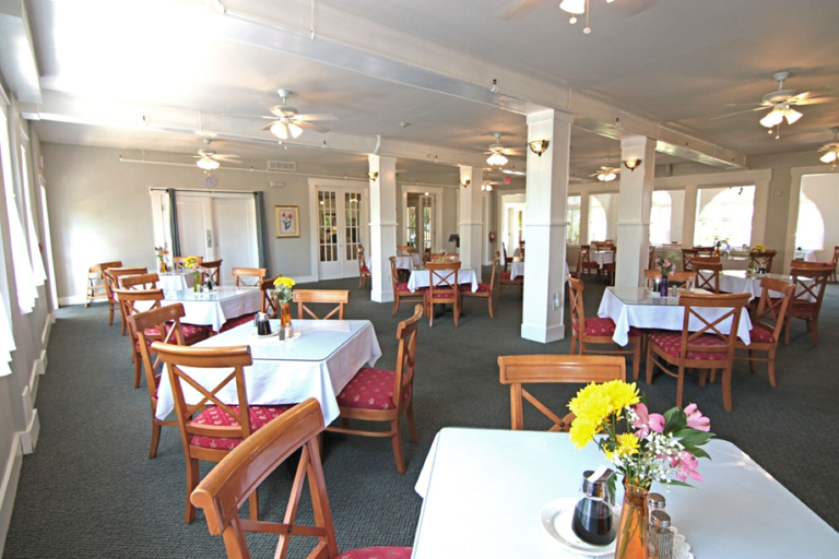 Food & Drinks 5, Crystal Bay Historic Hotel, Pinellas