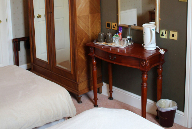 Bedroom 2, The Old Rectory, Shropshire