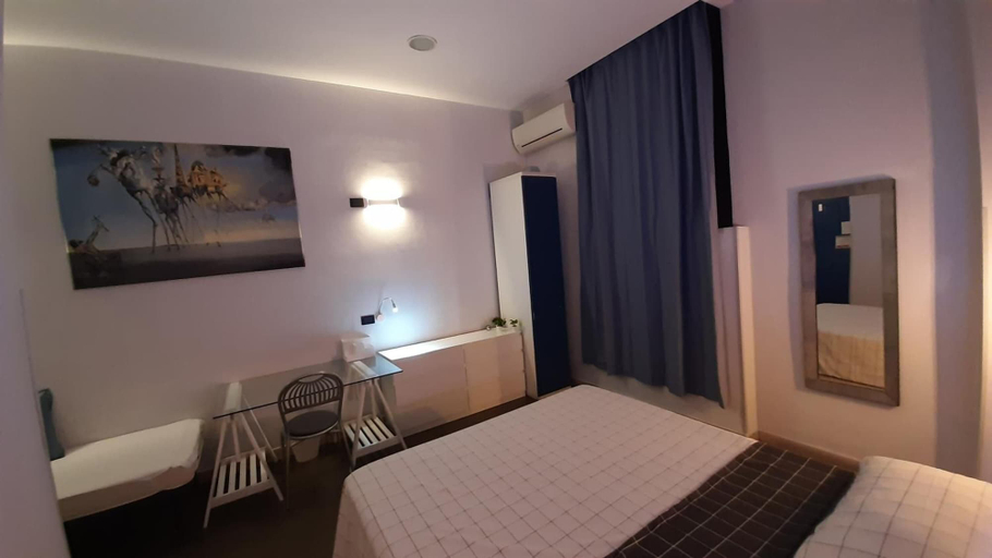 Bedroom 3, Youth Station Hostel, Rome