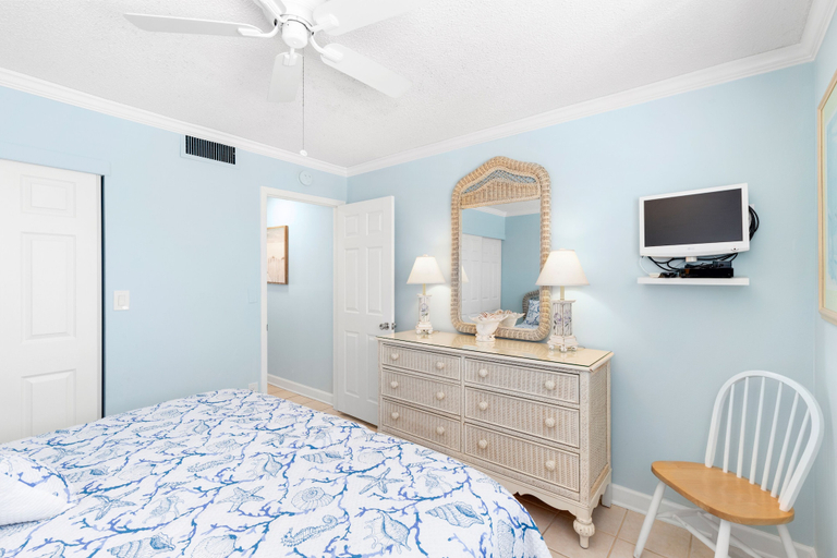 Bedroom 2, Harbor House 37, Pinellas