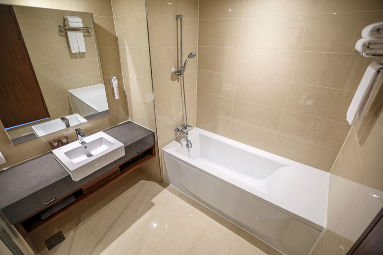 Bathroom 4, Hotel Lacky Gwangyang, Gwangyang