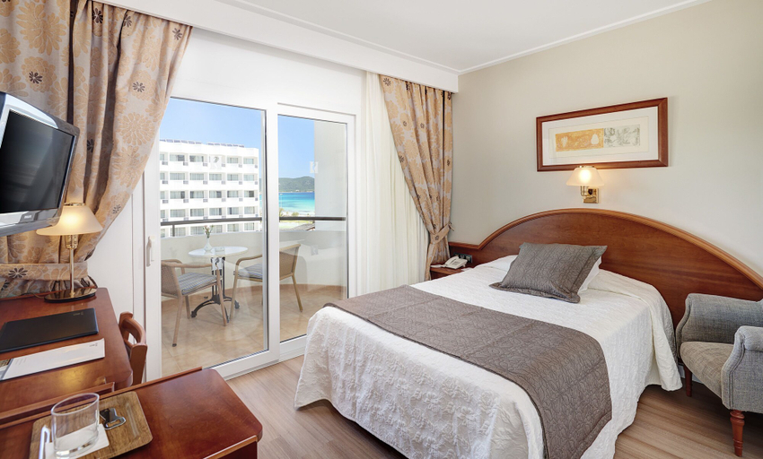 Bedroom 4, Hipotels Hipocampo Playa, Baleares