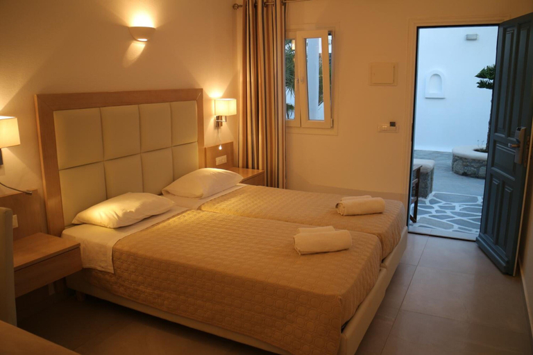 Bedroom 3, Petinaros Hotel, South Aegean