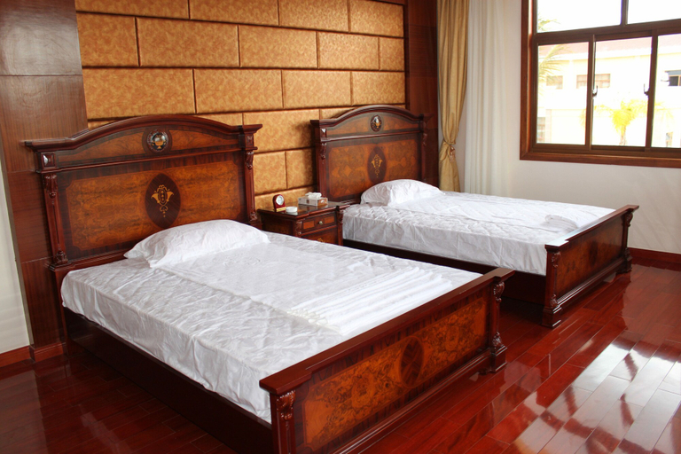 Bedroom 4, Madagascar Golden Peacock Hotel, Analamanga