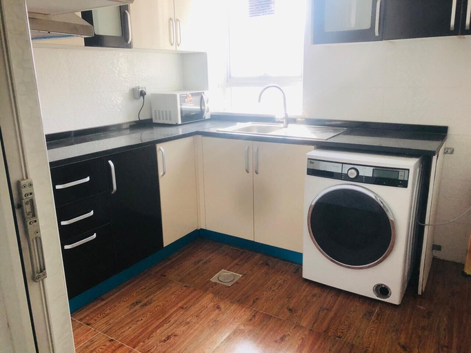 Private kitchen, 1 bedroom apartment near Corniche Ajman, Ajman