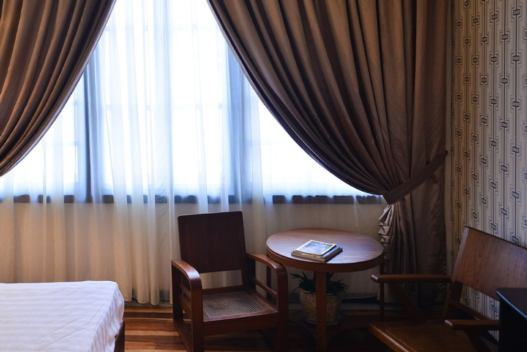 Bedroom 30